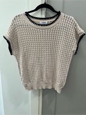 The Workshop Open Knit Short Sleeve Sweater - Cream with Black Trim